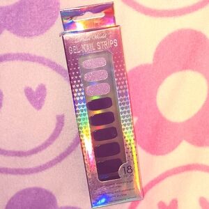 PEARL WORLD GEL NAIL STRIPS